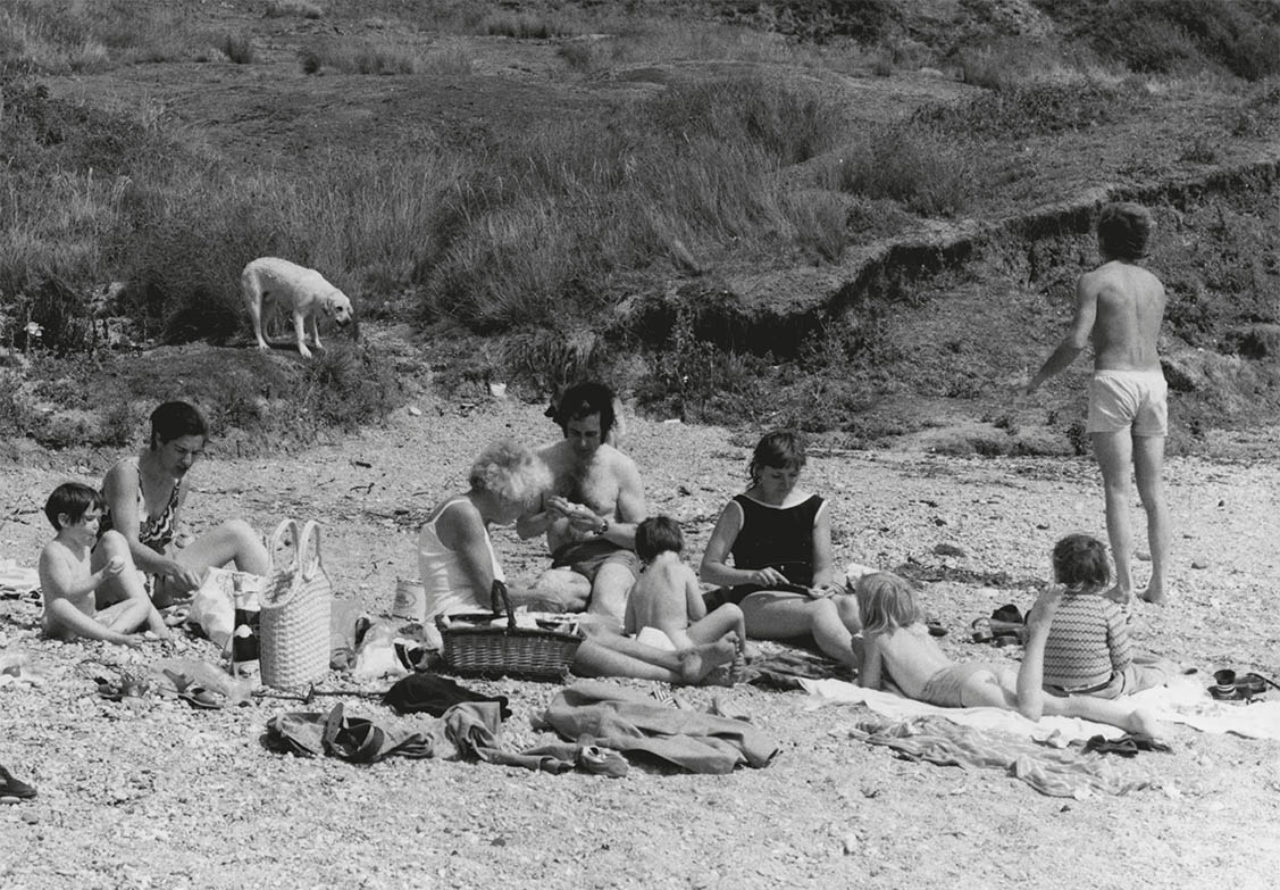 Picnicking at Ringstead Bay on an August day