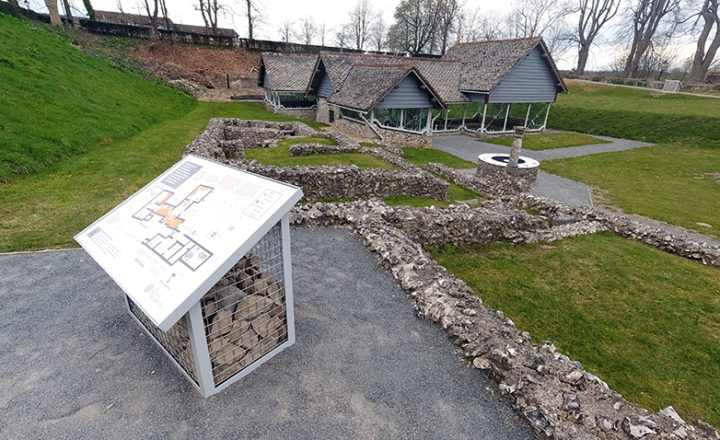 Roman Town House and Panel