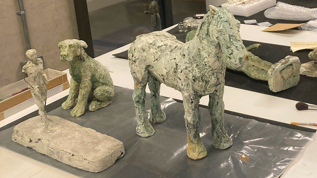 Dog by Elisabeth Frink, Plaster, 1992, Conserved with the support of The Finnis Scott Foundation. 2020.1.87. Artist © in Elisabeth Frink images courtesy of Tully and Bree Jammet/Courtesy of Dorset Museum & Art Gallery.
